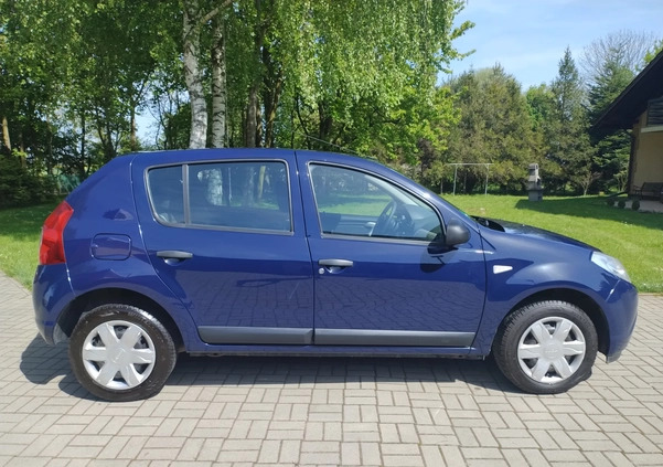 Dacia Sandero cena 13900 przebieg: 204000, rok produkcji 2011 z Dziwnów małe 562